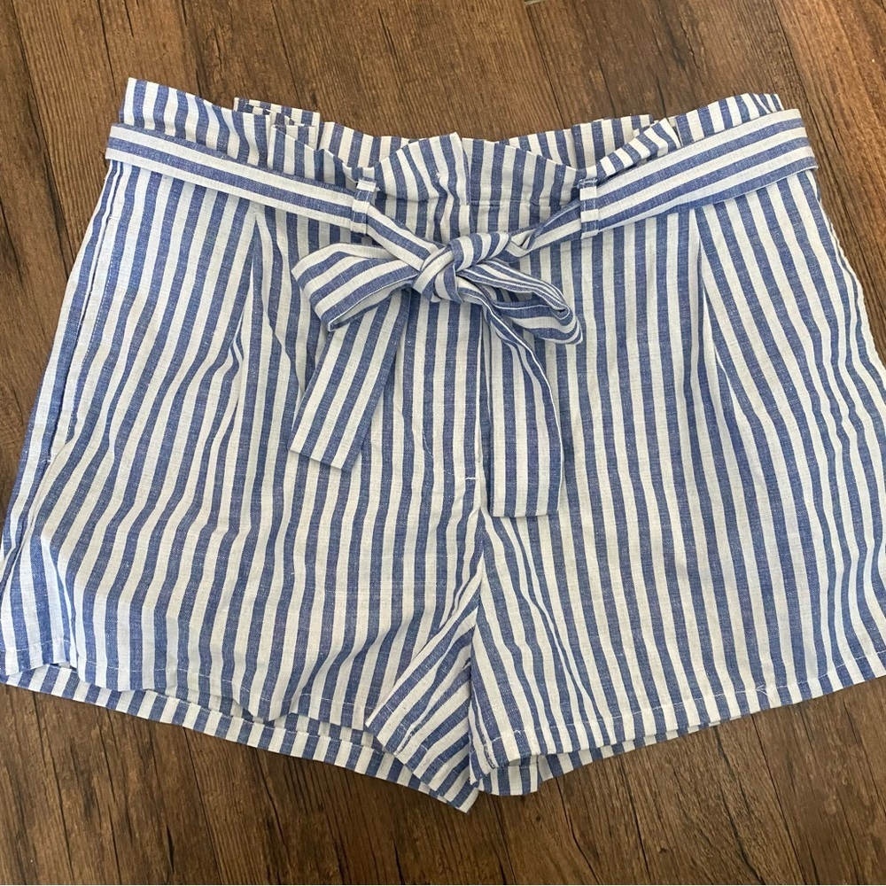 Love Tree Blue and White Striped High Waist Shorts - Picture 2 of 7